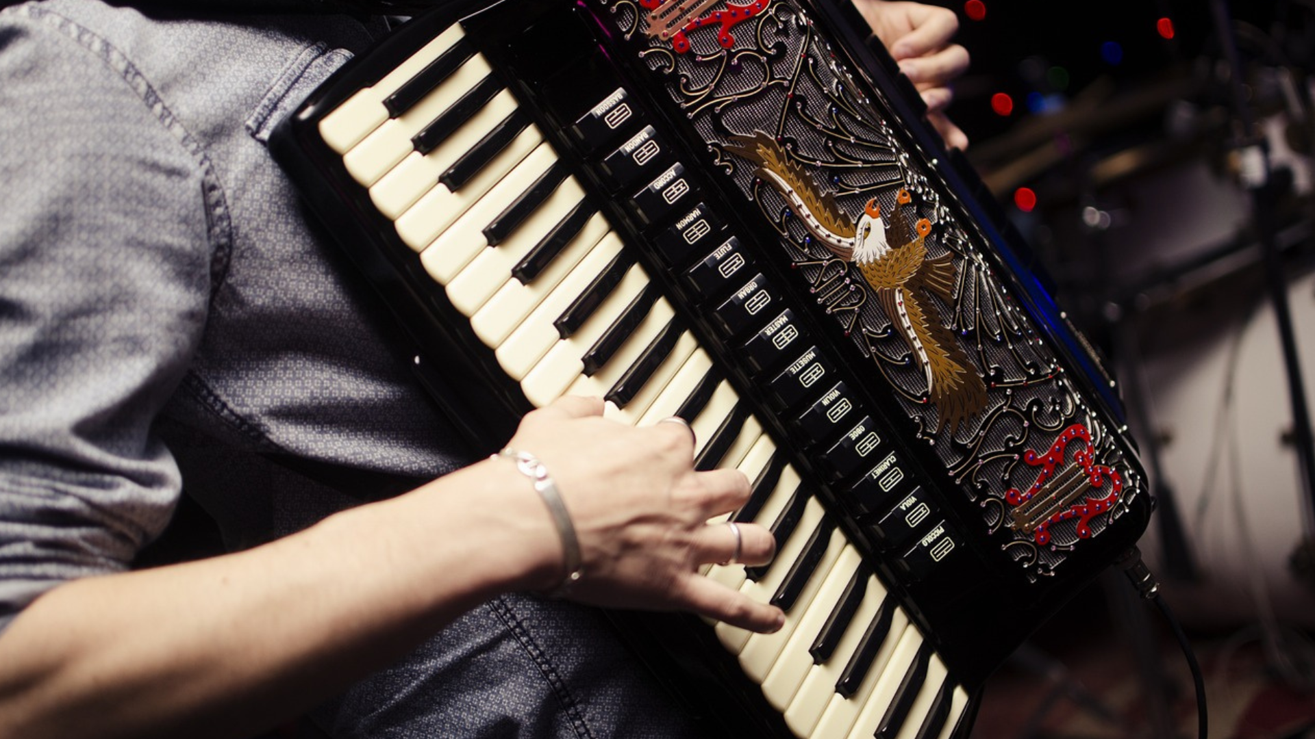 Pasa el tiempo y los corridos lo cuentan